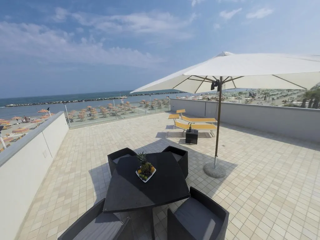 Hotel & Residence Cavalluccio Marino Rimini 3*,