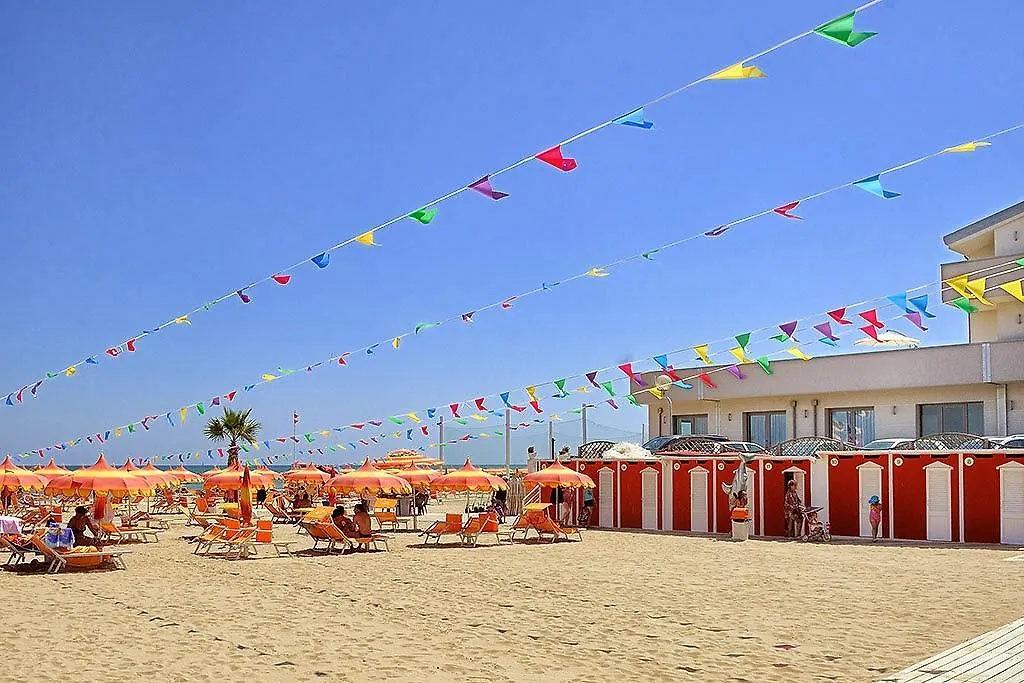 Hotel & Residence Cavalluccio Marino Rimini 3*,